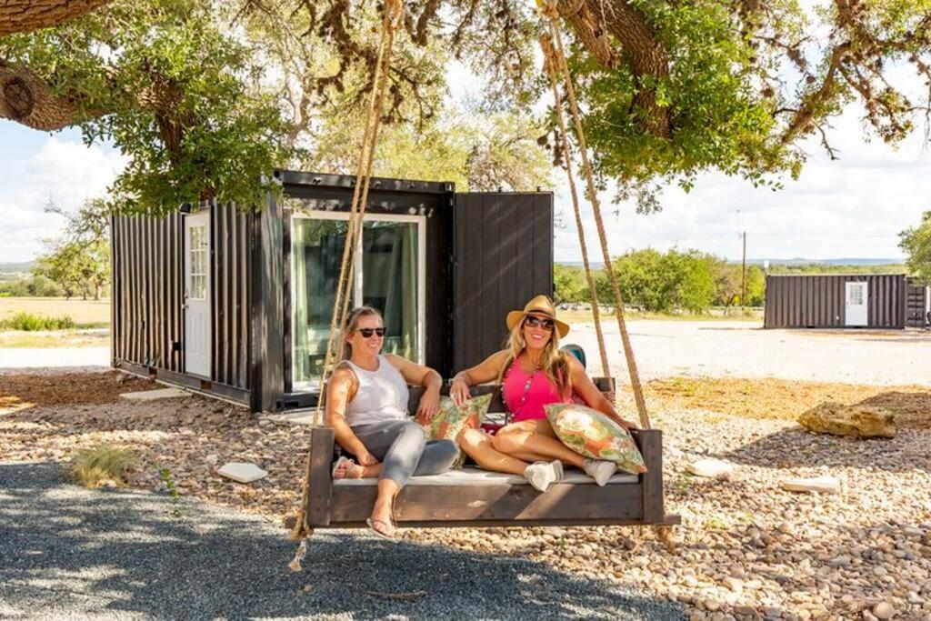 The Container Retreat @ 290 Wine Trail #10 Welcome Friends! Hye Ngoại thất bức ảnh